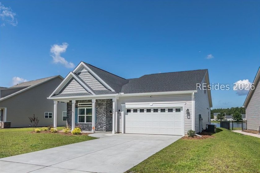 Welcome to a home that captures Lowcountry living-where custom - photo 3