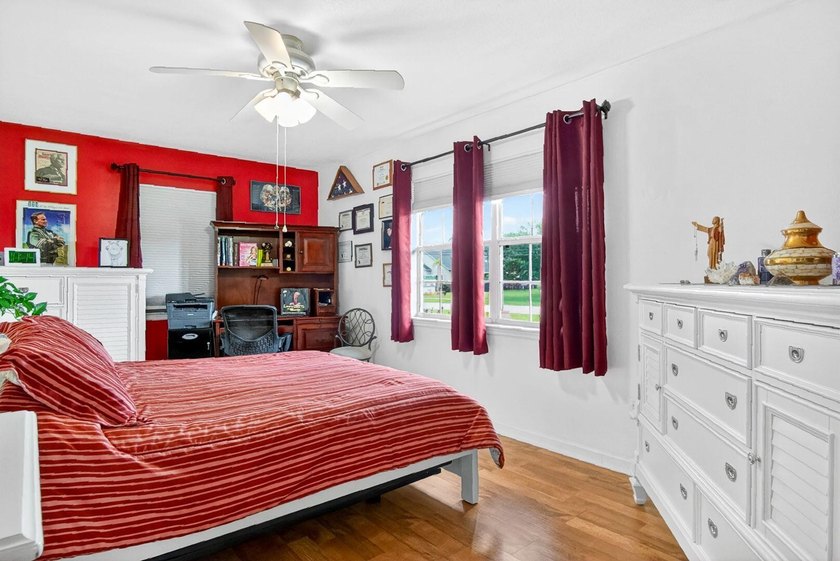 Welcome home to this perfect cozy house. The 2 bedroom 2 - photo 15