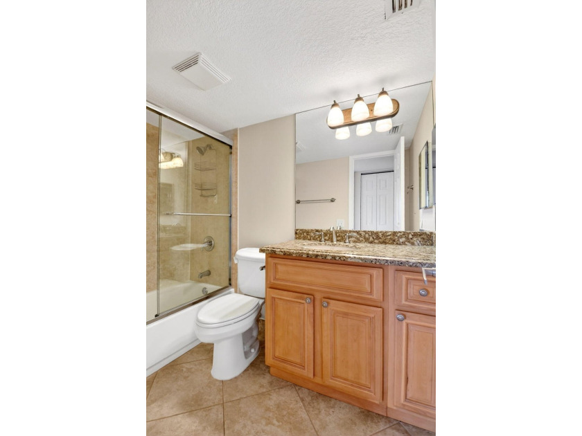Finest location in Palm Beach County, ultra - private, 7- miles - photo 19