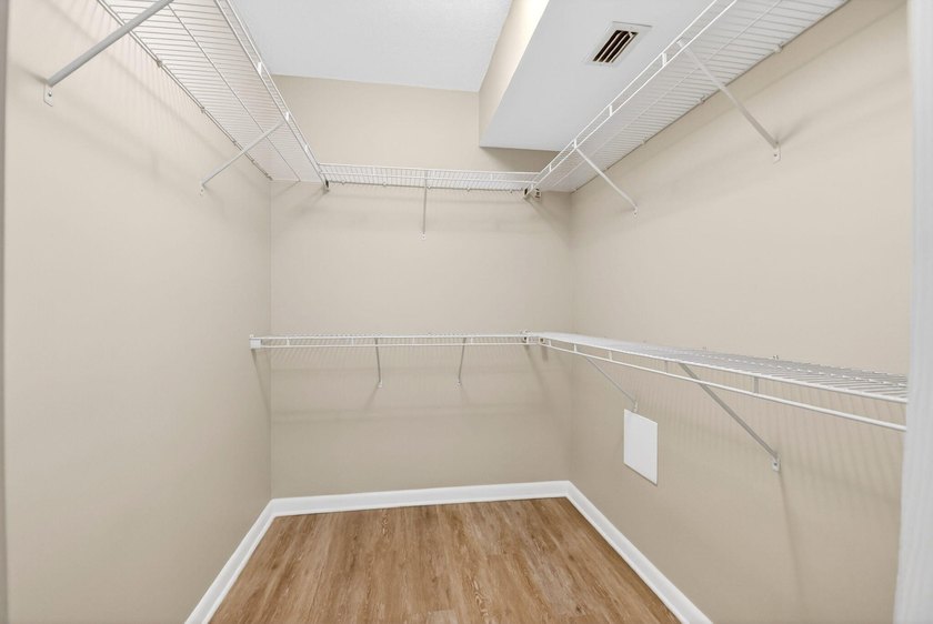 Finest location in Palm Beach County, ultra - private, 7- miles - photo 36