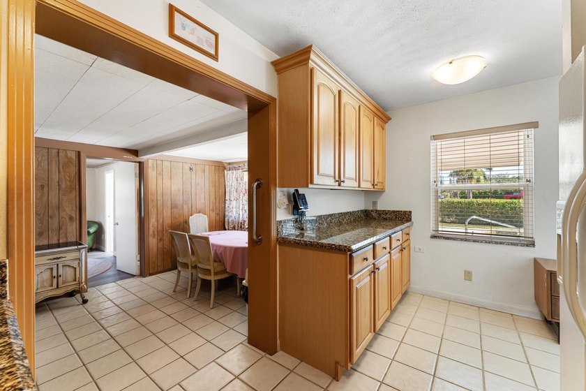 Rare opportunity to own a versatile home featuring two primary - photo 11