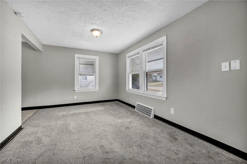 Welcome home to this beautifully updated and move-in ready - photo 9