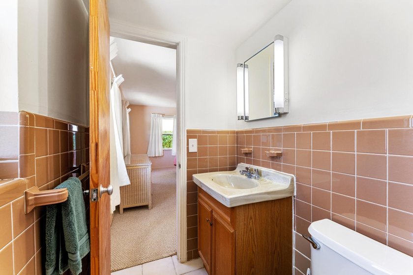 Rare opportunity to own a versatile home featuring two primary - photo 28