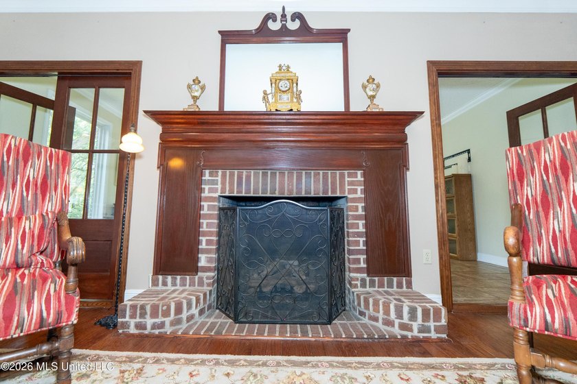 LUXURY ESTATE situated on 1.3+/- acres, offering PRIVACY - photo 29