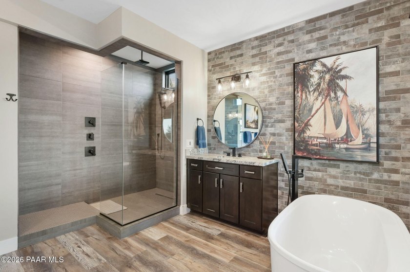 Behold the pinnacle of high-desert living in this 3,178 sq-ft - photo 31