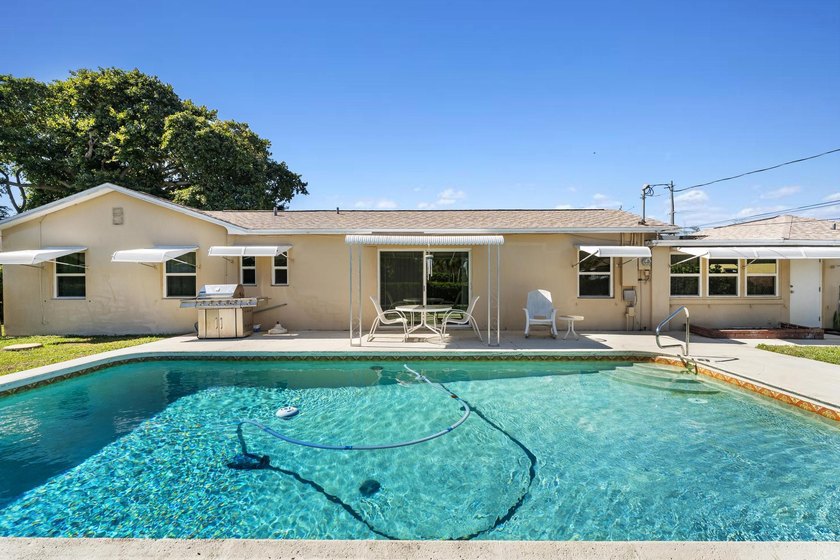 Rare opportunity to own a versatile home featuring two primary - photo 35