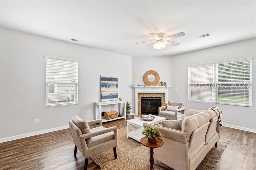 Fantastic value in Shadow Moss! Enjoy peace of mind with major - photo 8
