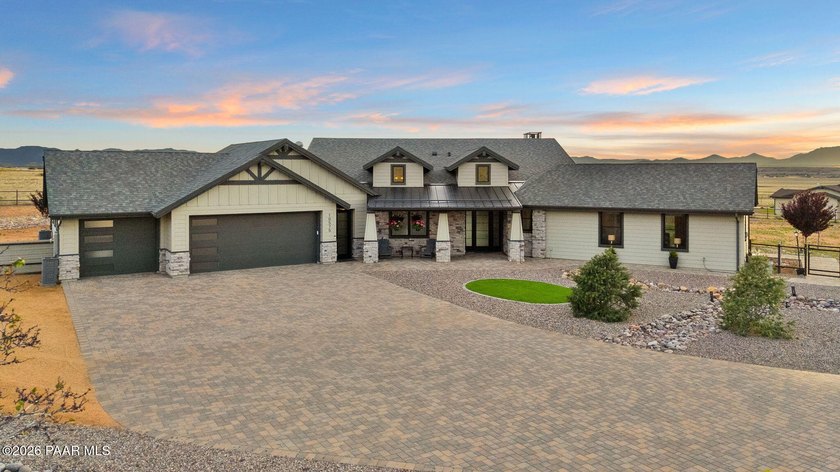 Behold the pinnacle of high-desert living in this 3,178 sq-ft - photo 49