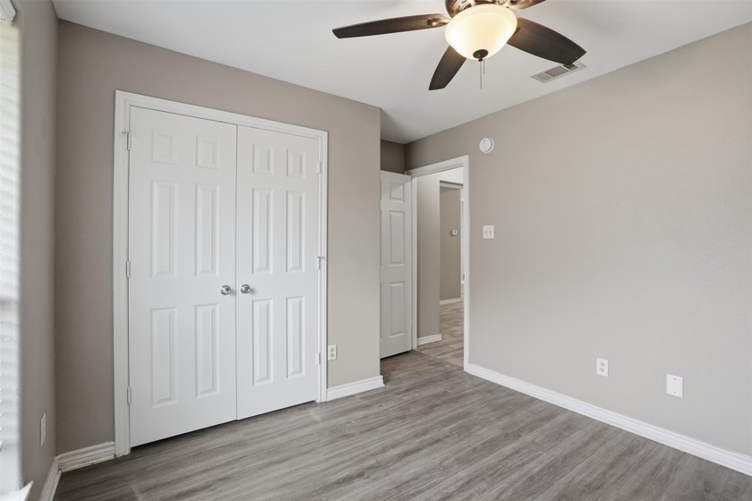 Enjoy peaceful living near beautiful Cedar Creek Lake in this - photo 21