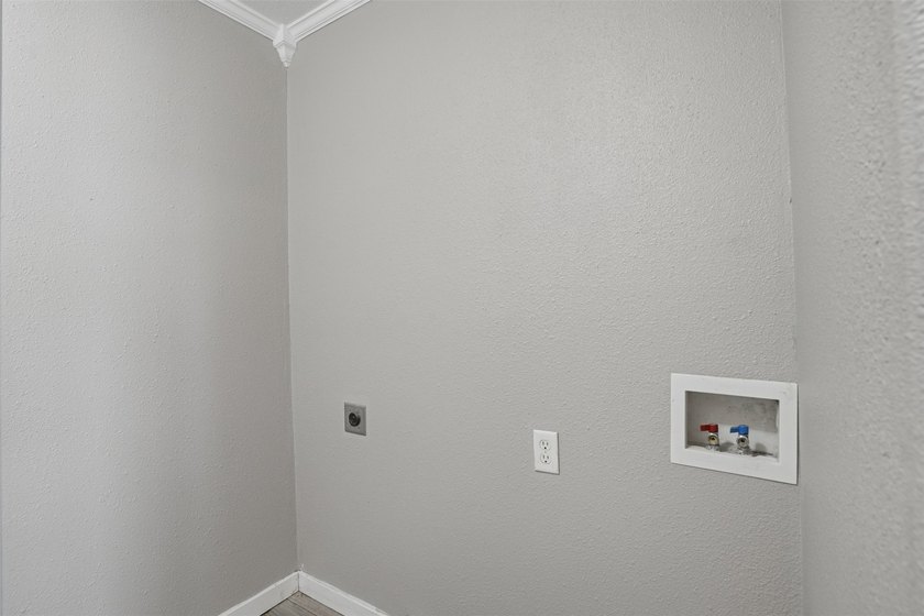 Enjoy peaceful living near beautiful Cedar Creek Lake in this - photo 25