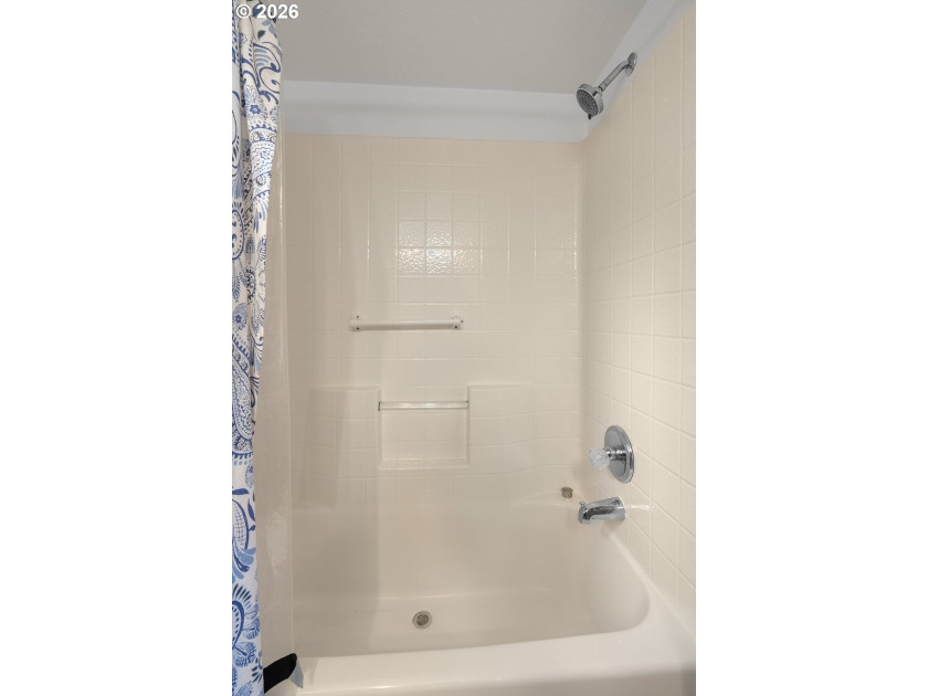 Updated coastal cottage in the sought-after Chetco River Resort - photo 10