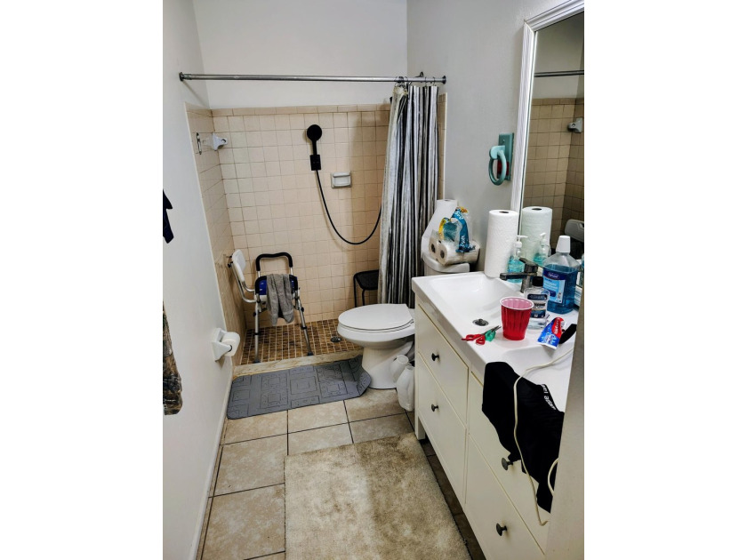 Ready to be occupied. Corner villa in the desirable Vet Mem Pkwy - photo 8