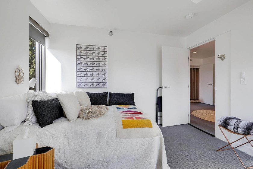 Experience elevated city living in this stunning 3 bed + den, 3 - photo 20