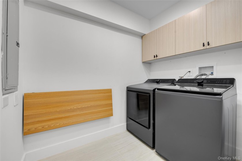 A rare opportunity to own a stunning fully gutted expanded - photo 23
