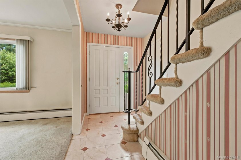133 Westlake Drive features 4 bedrooms, 2.5 baths, spacious - photo 8
