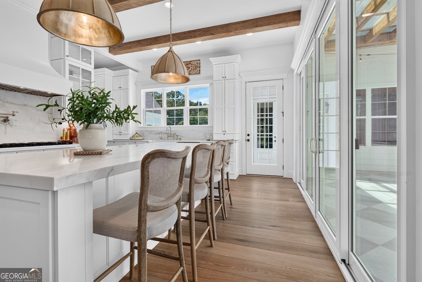 EXPERIENCE EXCEPTIONAL CRAFTSMANSHIP AND LUXURY IN THIS STUNNING - photo 10