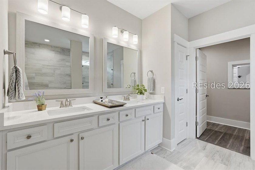 Skip the new build process with this one-level better than new - photo 13