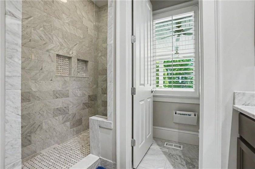 Welcome to an extraordinary private estate at 23 Waterside Drive - photo 14