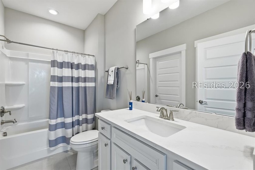 Skip the new build process with this one-level better than new - photo 17