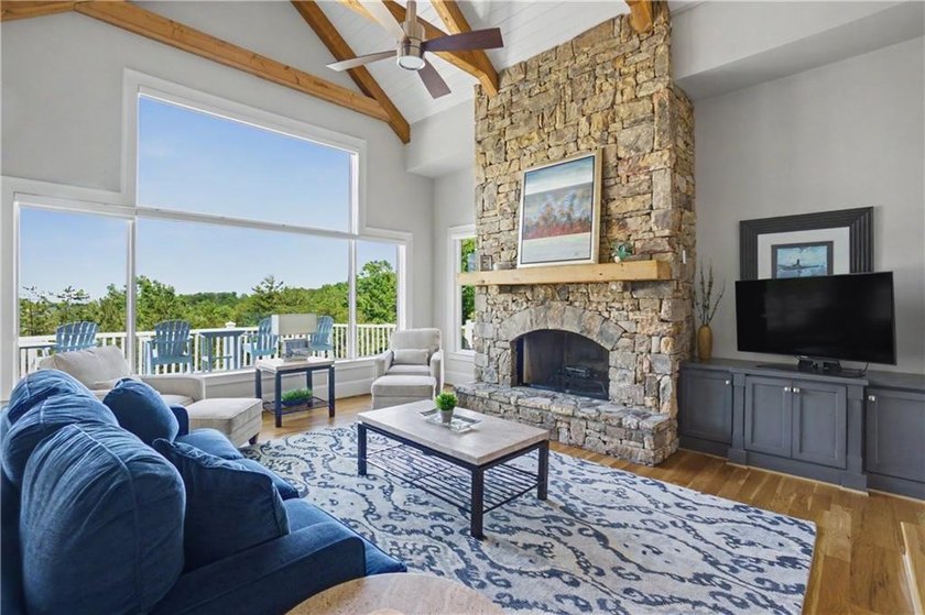 Welcome to an extraordinary private estate at 23 Waterside Drive - photo 20