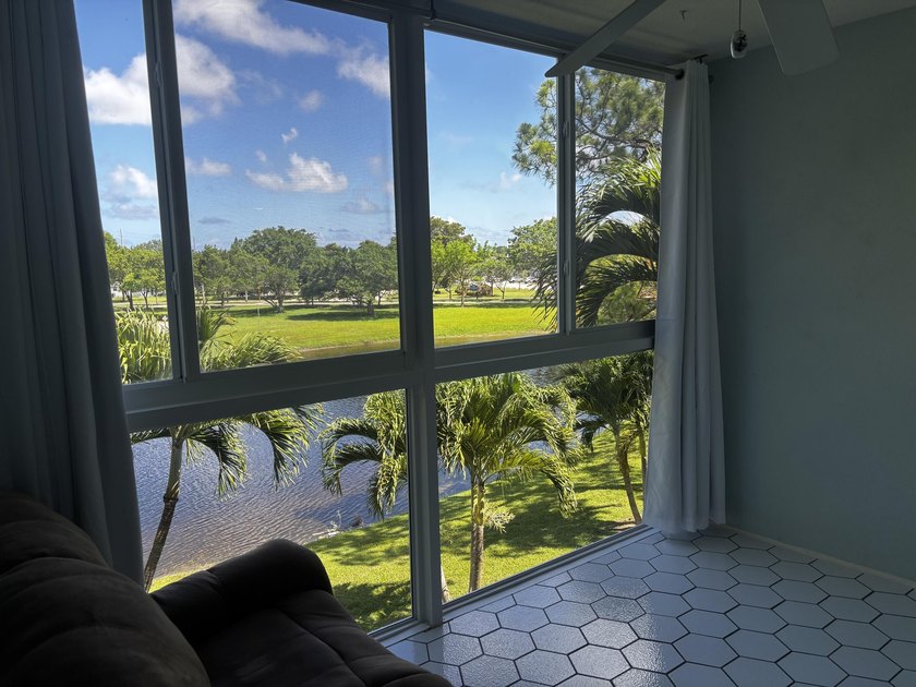 Your opportunity to own a piece of paradise. Location and - photo 25