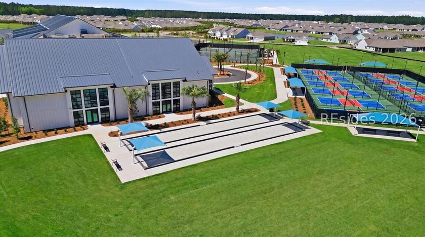 Skip the new build process with this one-level better than new - photo 29