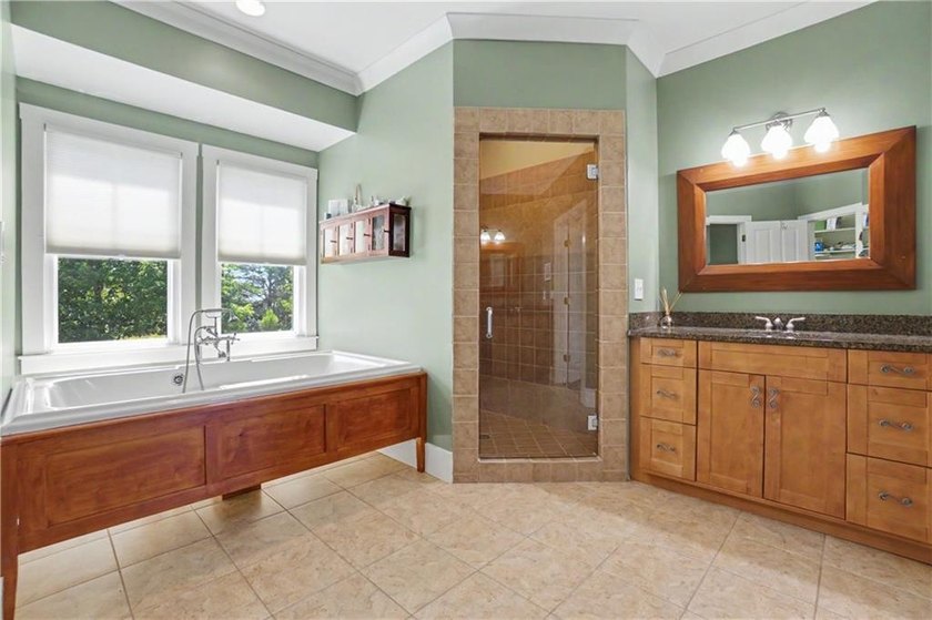 Welcome to an extraordinary private estate at 23 Waterside Drive - photo 38