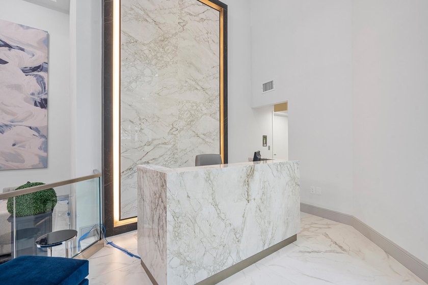 Experience luxury living in this beautifully renovated 2 bedroom - photo 42