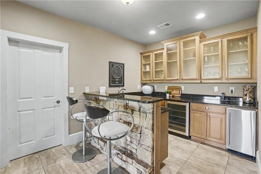 Welcome to an extraordinary private estate at 23 Waterside Drive - photo 47