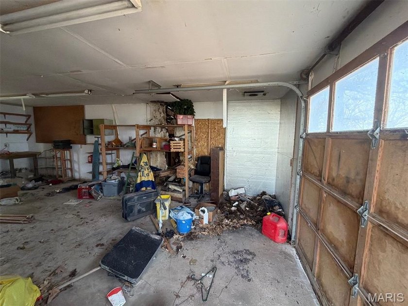 Don't miss this opportunity to own a 3-bedroom, 2-bathroom - photo 16