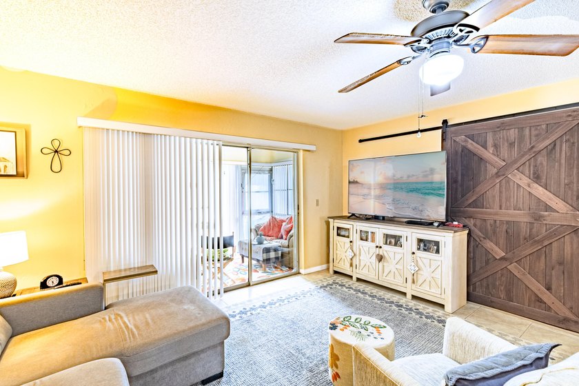 Beautifully maintained 2-bedroom, 1.5-bath condo in the - photo 11