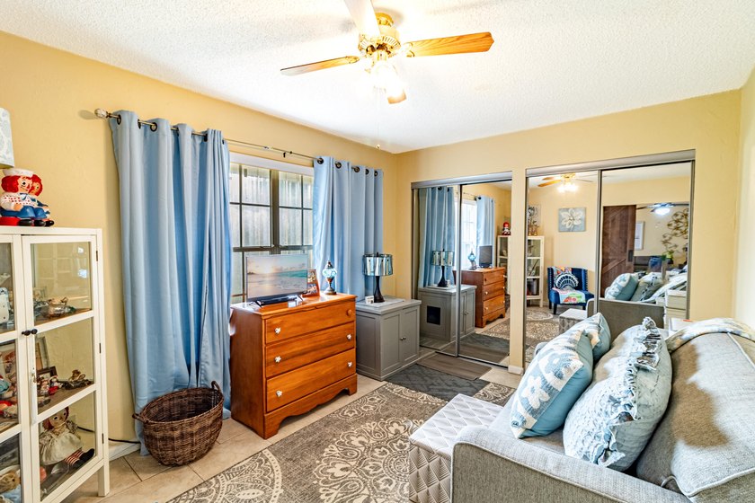 Beautifully maintained 2-bedroom, 1.5-bath condo in the - photo 13
