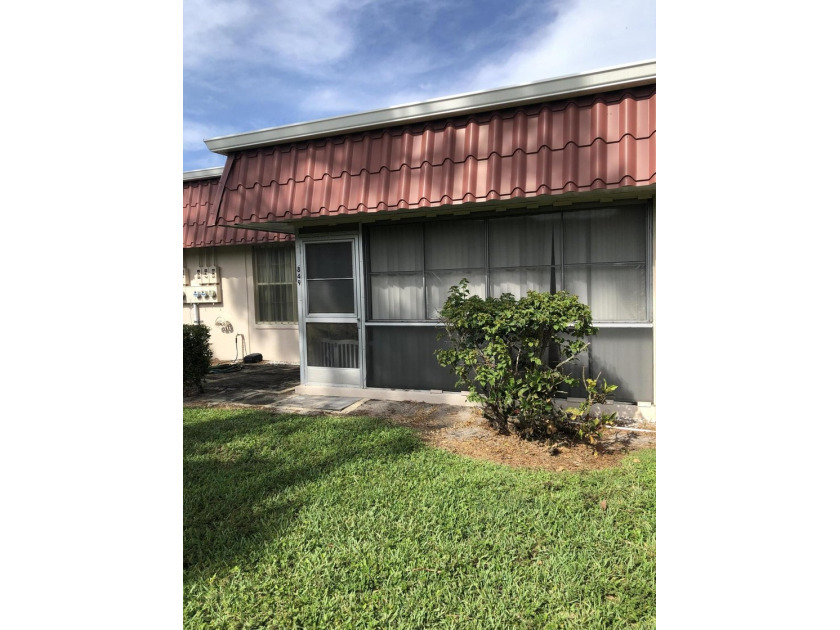 Beautifully maintained 2-bedroom, 1.5-bath condo in the - photo 23