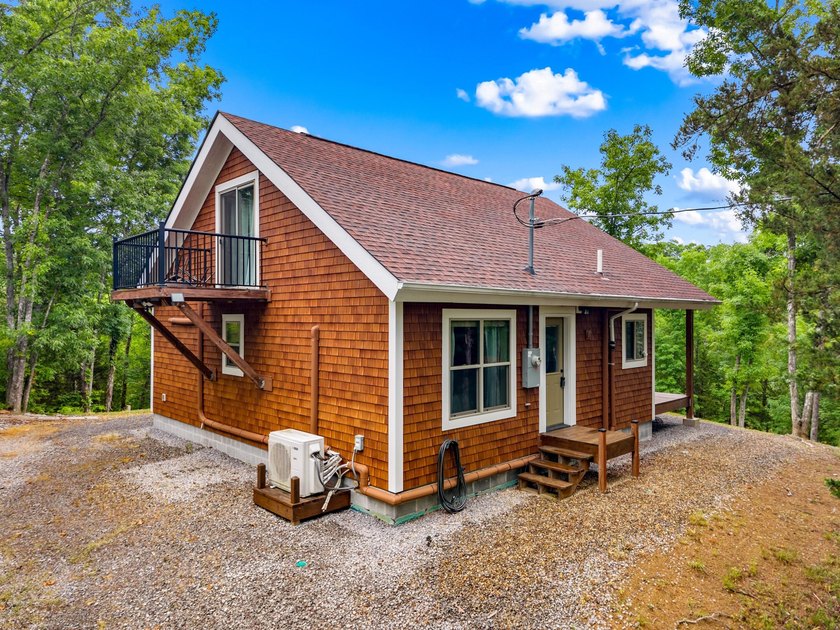MOTIVATED SELLER: Experience the ultimate mountain-and-lake - photo 3