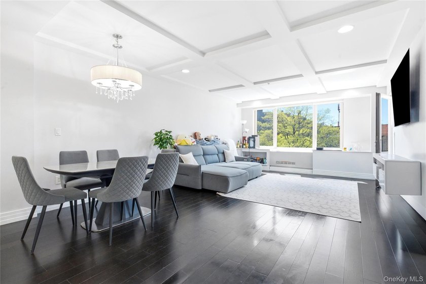 Penthouse living done right at Novo 64 in Forest Hills. This - photo 13
