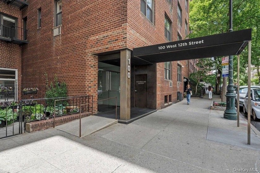 Rarely-available, meticulously renovated West Village 2-Bedroom - photo 16