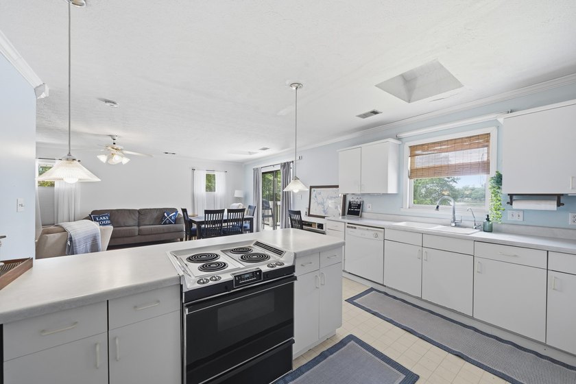 Welcome to your private lakefront retreat, perfectly positioned - photo 46