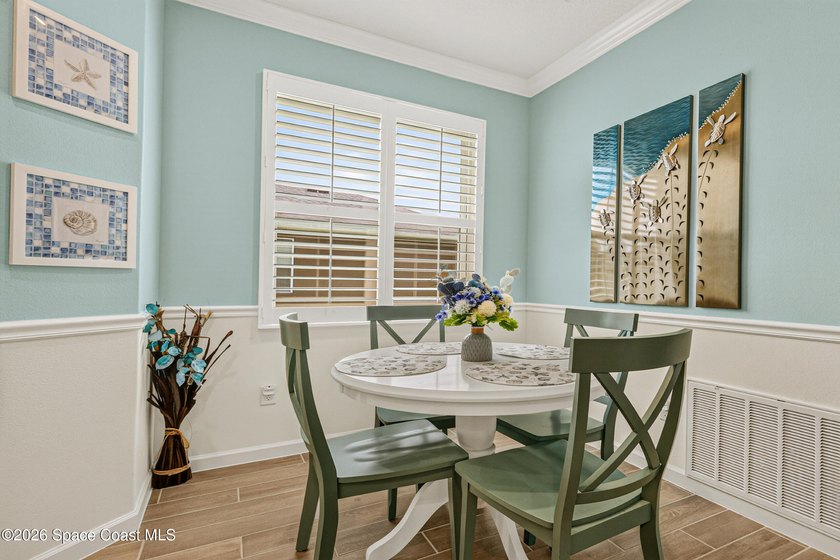 Stunning updated 4/3/3 home has 2,324 sq. ft. of modern comfort - photo 12