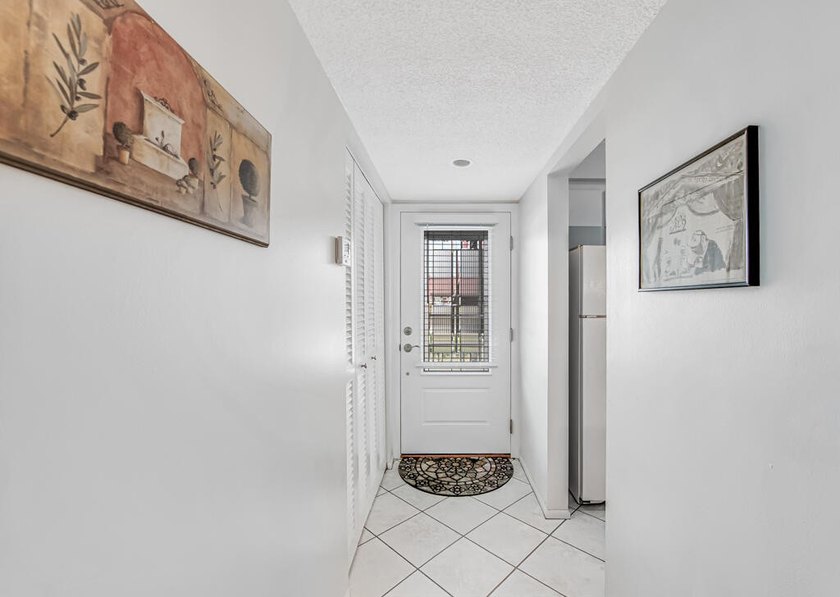 Turnkey Living at its Finest! This beautifully maintained - photo 6
