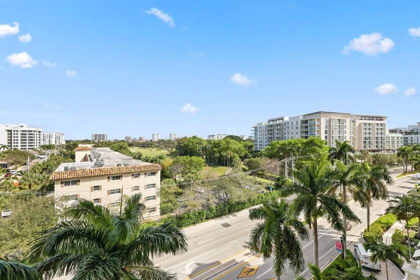 Welcome to Unit 609 at Palmetto Place, a beautifully maintained - photo 2