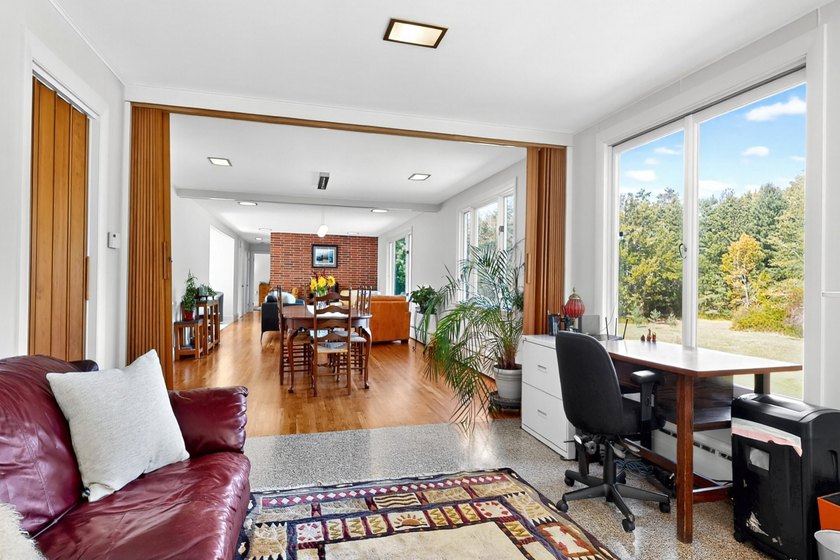 Looking for single level living in the heart of Falmouth? Look - photo 15