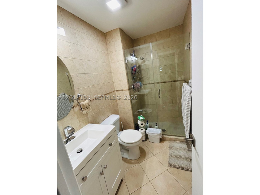 Welcome to this beautiful townhouse with 3 bedrooms and 2 - photo 17