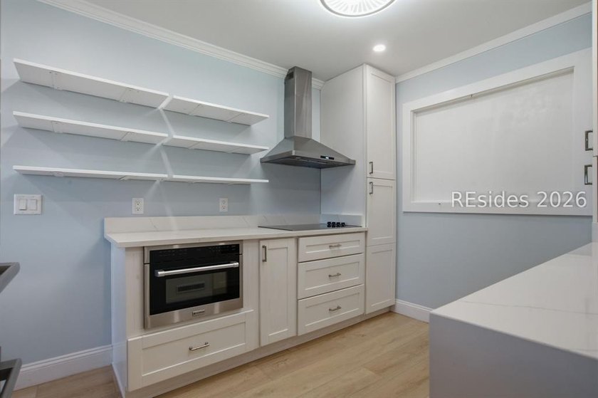 Unlike any Admiral's Row villa you've seen before, this - photo 6