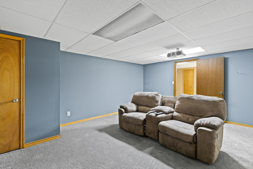 Media Room - photo 36