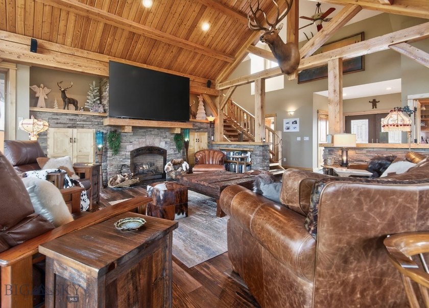 Discover refined Montana living close to Helena and minutes from - photo 5