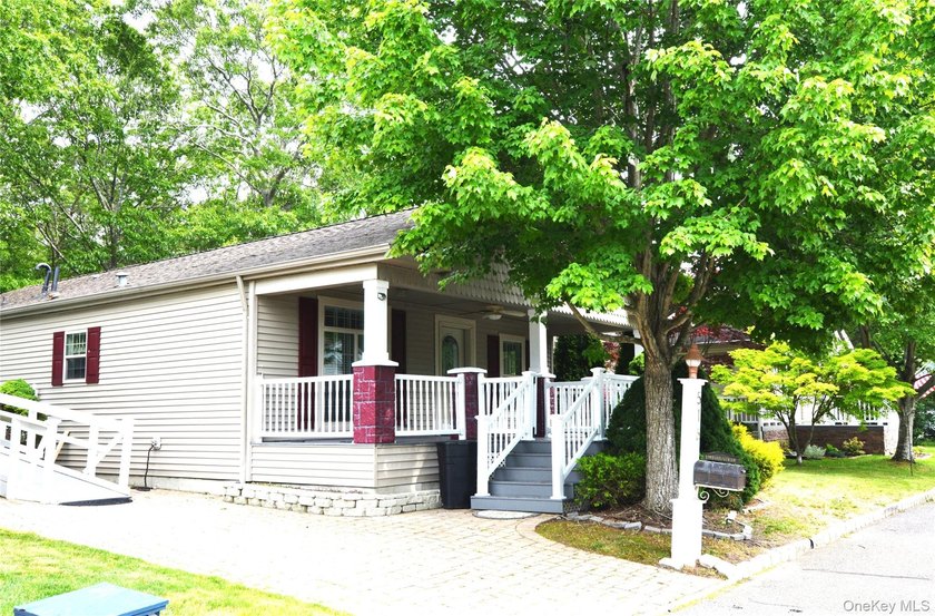 Welcome to this spacious 2-bedroom, 2-bath home in the desirable - photo 2