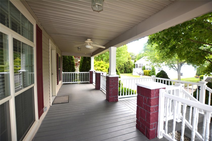 Welcome to this spacious 2-bedroom, 2-bath home in the desirable - photo 5
