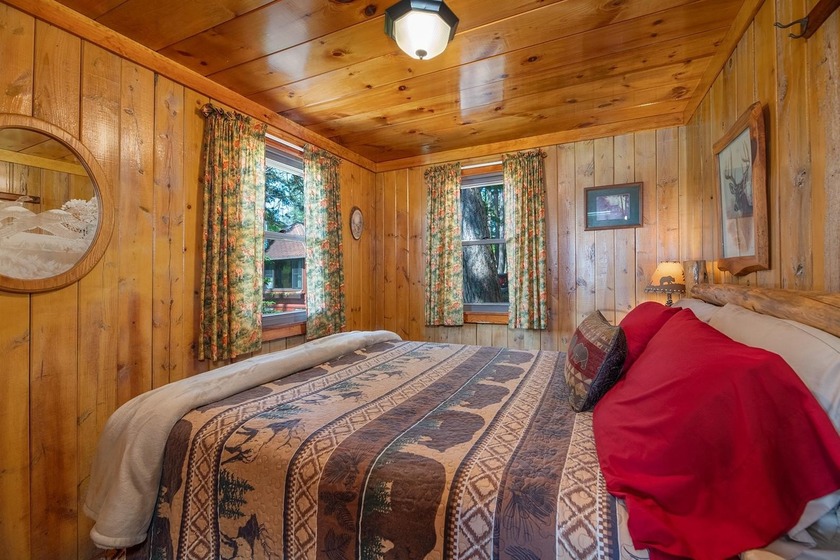 Situated on the crystal-clear shores of the stunning 1060-acre - photo 10