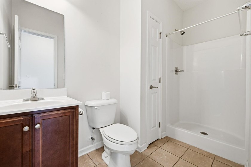 Welcome to easy living in this 2-bedroom, 2-bathroom - photo 2