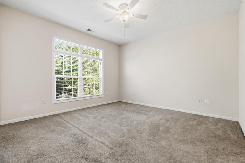 Welcome to easy living in this 2-bedroom, 2-bathroom - photo 3